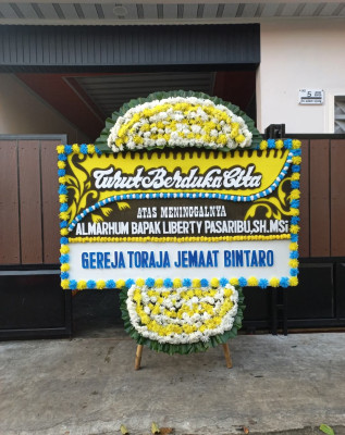 Papan Bunga Duka di Kaligandu